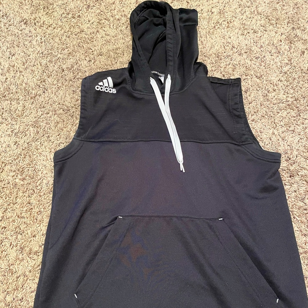 Sleeveless adidas workout/boxing hoodie